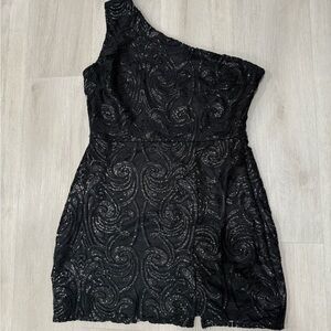 Lulu's Black One-Shoulder Sheath Dress